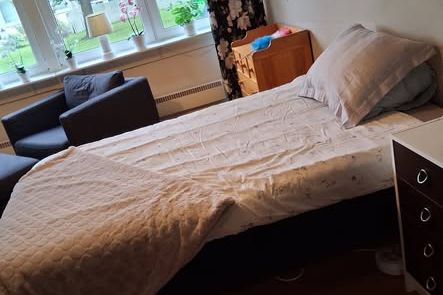 Stort rum uthyres i Upplands Väsby