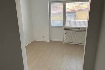 Nyrenoverad 1:a – förstahandskontrakt